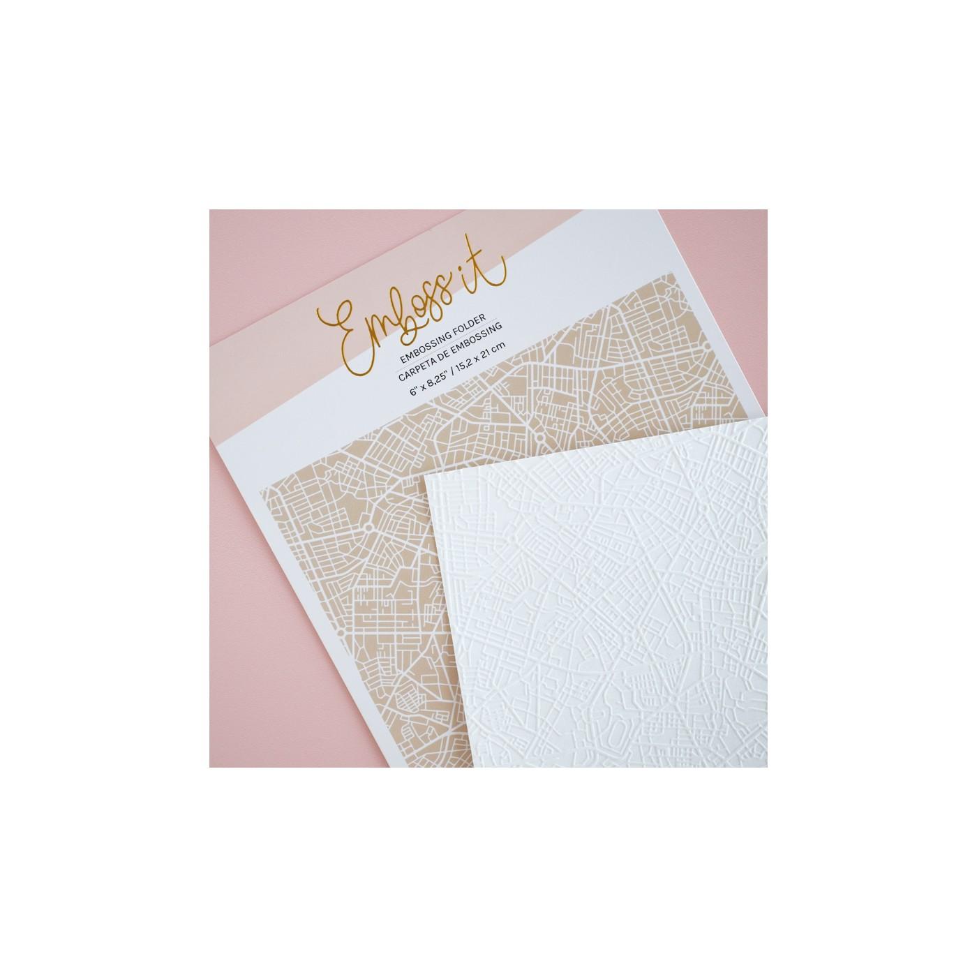 "CARPETA DE EMBOSSING 6"" x 8.25"" CALLEJERO LORA BAILORA